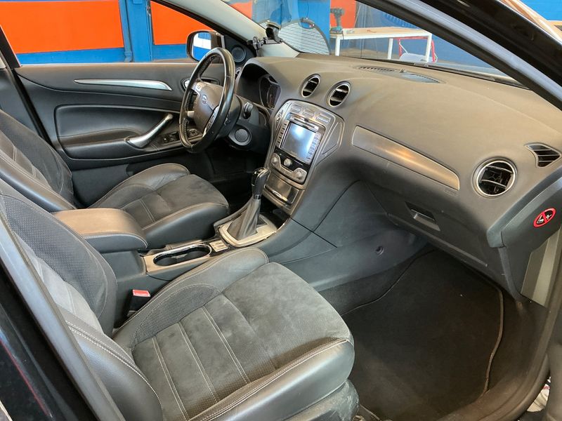 Ford Mondeo 2.0 EcoBoost Titanium 2010 – снимка 3