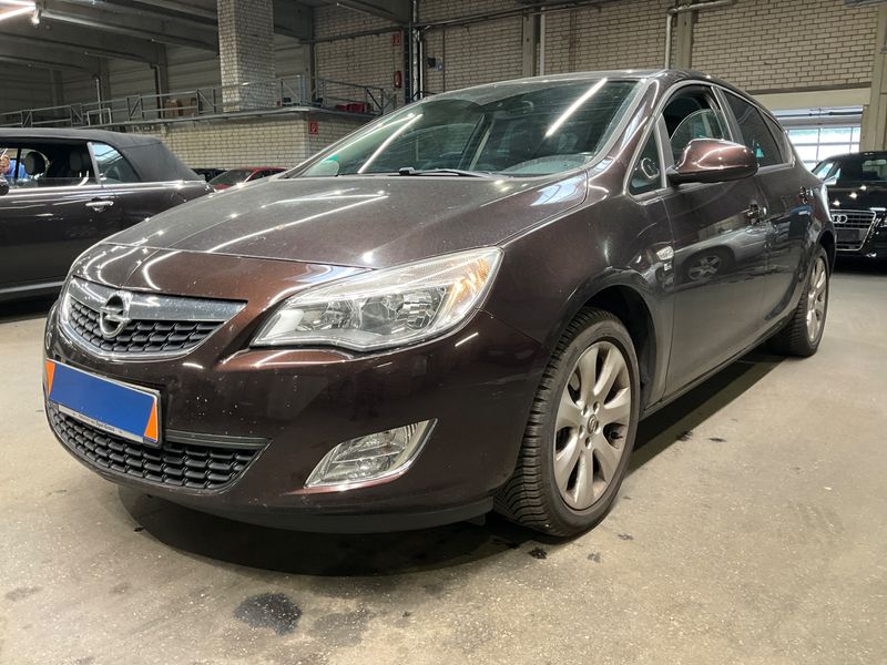Opel Astra 1.4 Turbo 150 Jahre Opel 2012 – снимка 1
