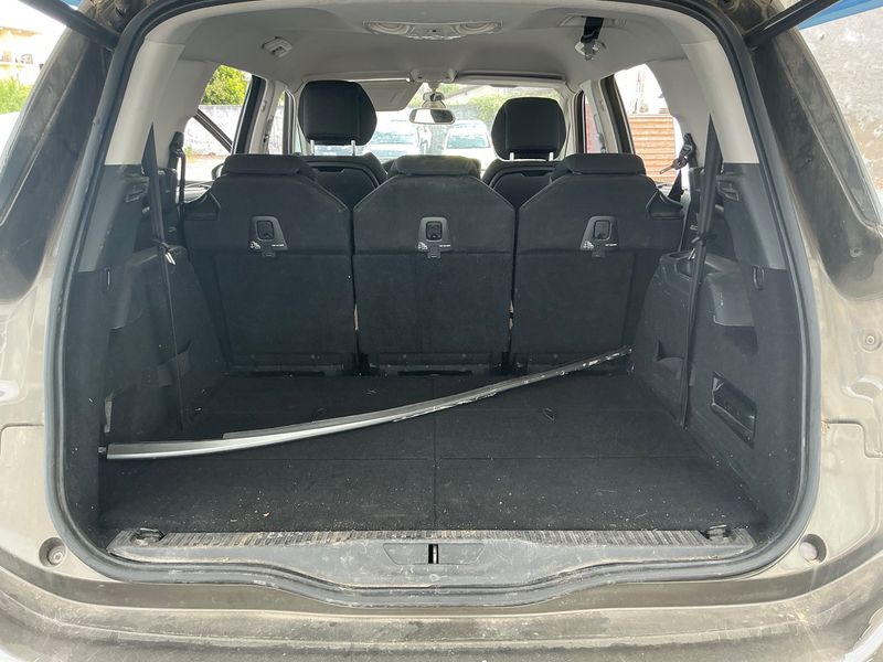 Citroen C4 Grand Picasso 2.0 Blue-HDi Exclusive 2014 – снимка 15