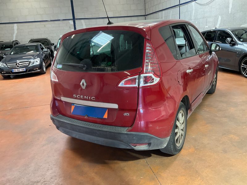 Renault Scenic 1.9 dCi Jade 2011 – снимка 2