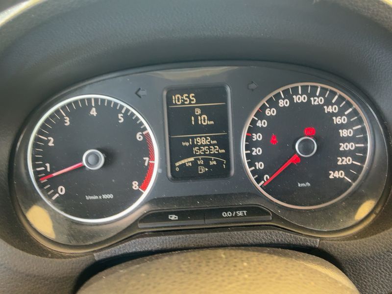 Volkswagen Polo 1.2 TSI Sport 2011 – снимка 18