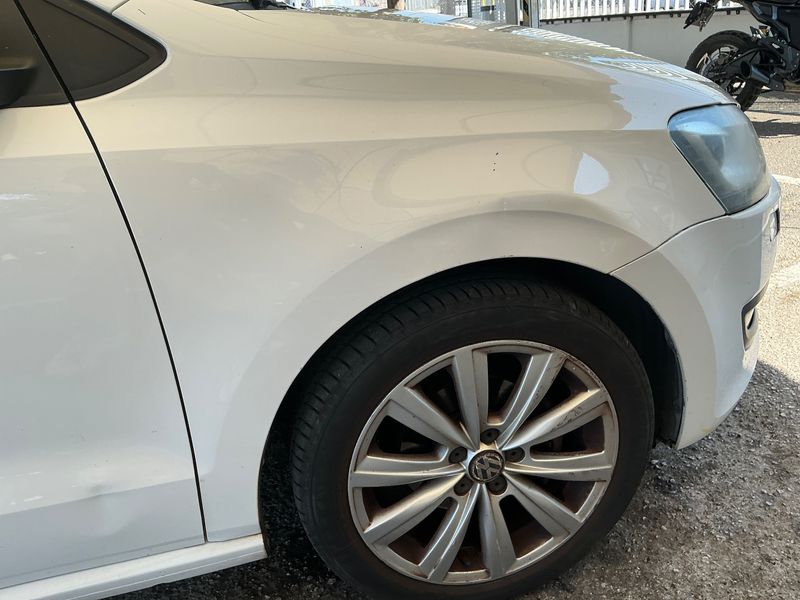 Volkswagen Polo 1.2 TSI Sport 2011 – снимка 22