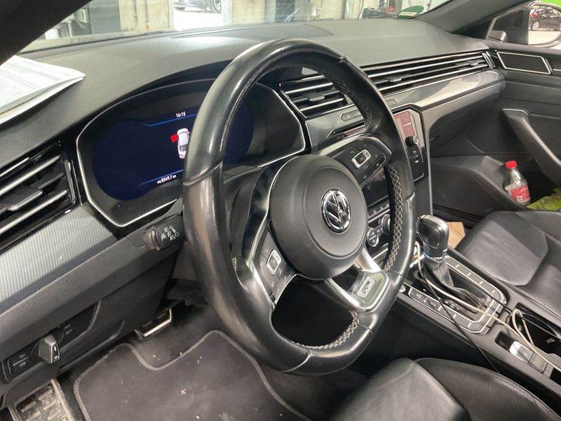 Volkswagen Arteon 2.0 TSI R-Line 2018 – снимка 26