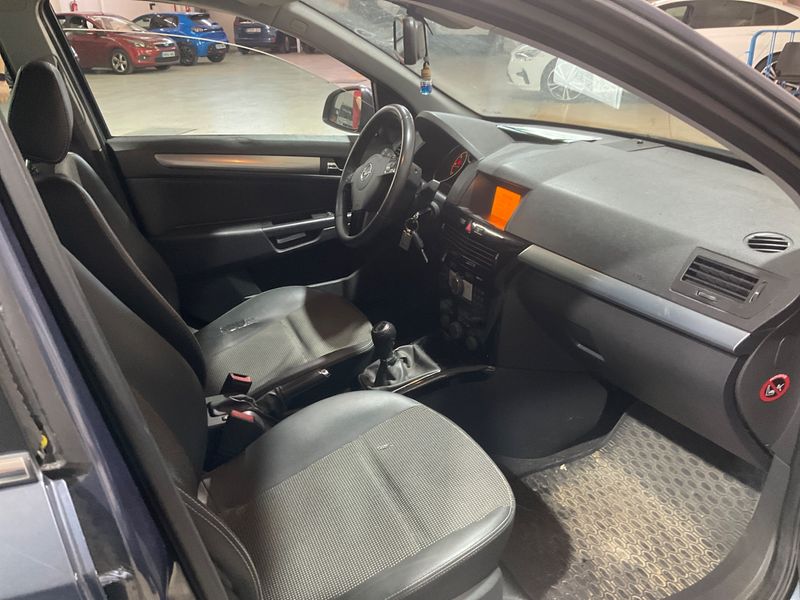 Opel Astra 1.7 CDTI Innovation 2010 – снимка 3