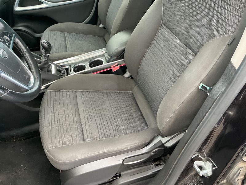 Opel Zafira Tourer 1.4 Turbo Edition 2015 – снимка 44