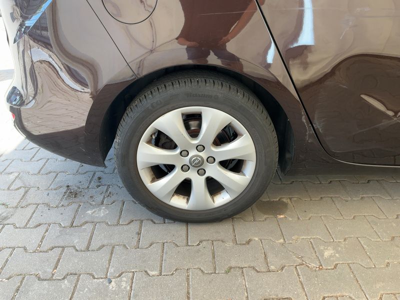 Opel Zafira Tourer 1.4 Turbo Edition 2015 – снимка 9
