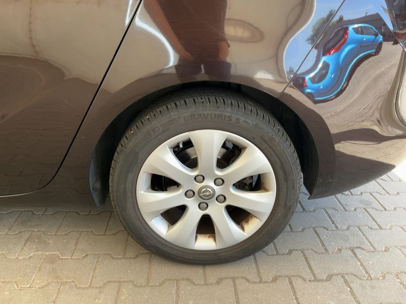 Opel Zafira Tourer 1.4 Turbo Edition 2015 – снимка 5