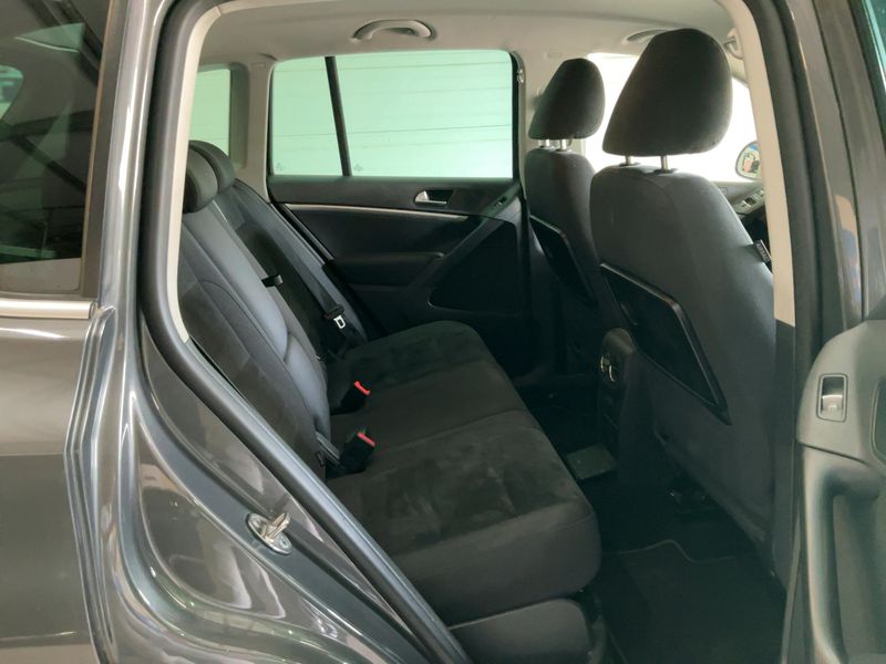 Volkswagen Tiguan 2.0 TDI Sport & Style 4Motion BlueMotion Tech 2013 – снимка 19