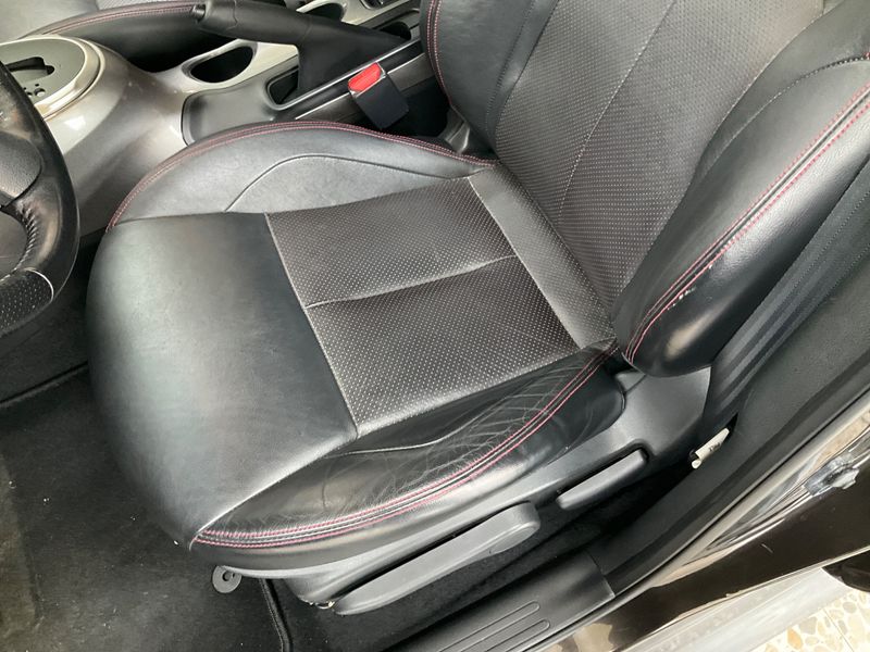 Nissan Juke 1.6 Tekna 4x4 2011 – снимка 26