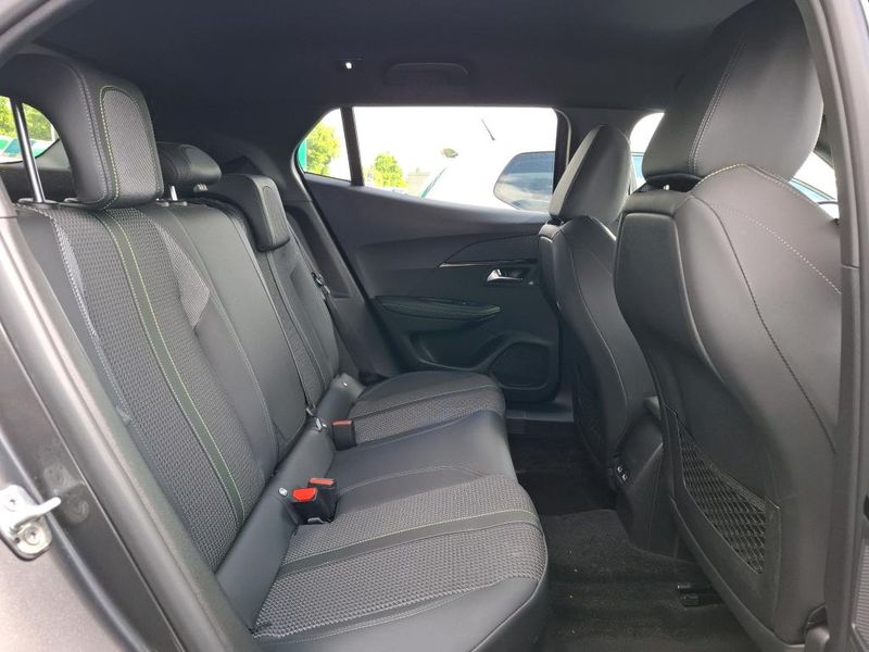 Peugeot 3008 1.2 PureTech Active Pack 2023 – снимка 12