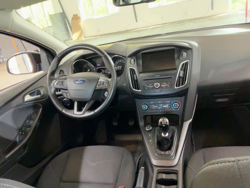 Ford Focus 1.5 TDCi Business 2016 – снимка 18