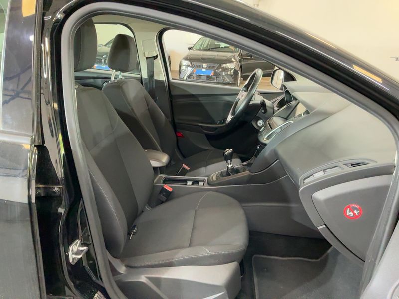 Ford Focus 1.5 TDCi Business 2016 – снимка 17