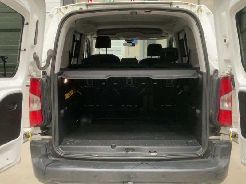 Opel Combo Life 1.2 Turbo Selection 2019 – снимка 15