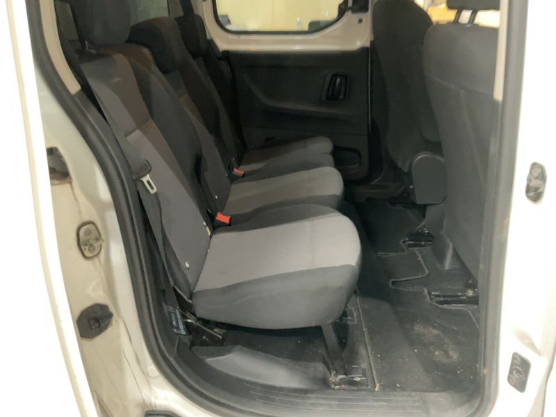 Opel Combo Life 1.2 Turbo Selection 2019 – снимка 19