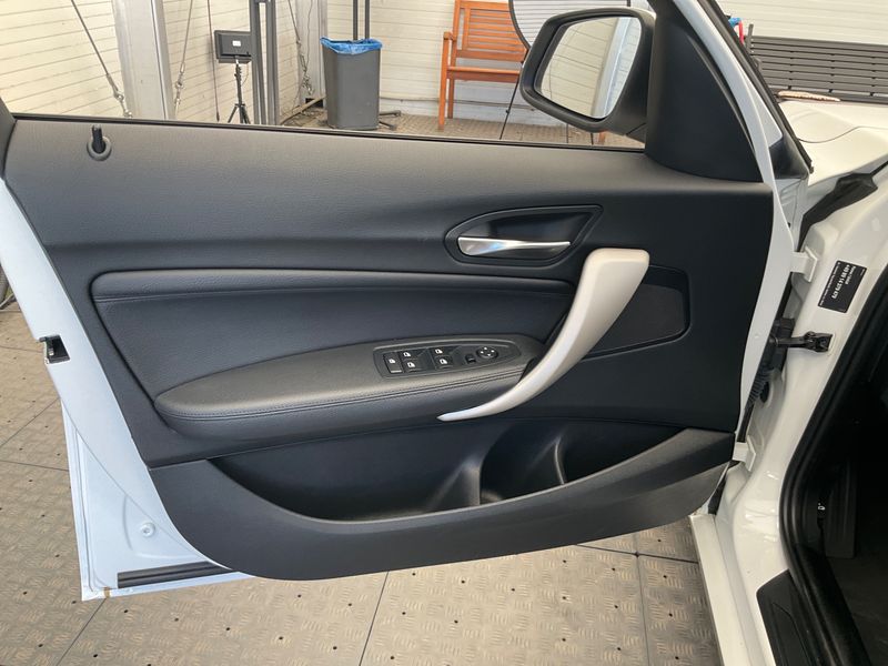 BMW 1er 118d xDrive Advantage 2015 – снимка 26