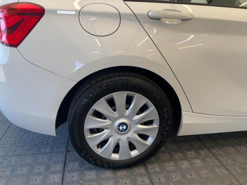BMW 1er 118d xDrive Advantage 2015 – снимка 9
