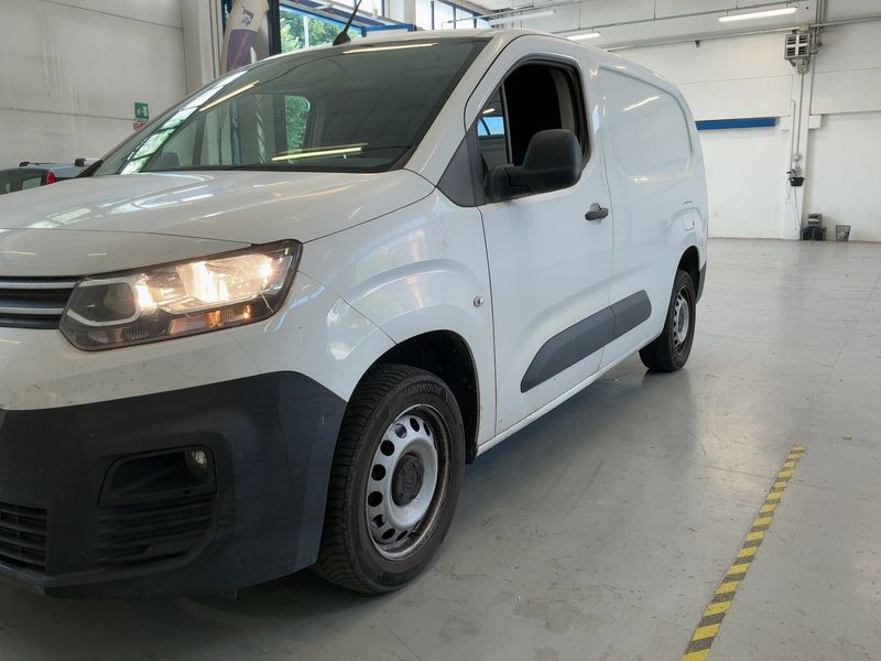 Citroen Berlingo 1.5 Blue-HDi Club XL 2021 – снимка 2