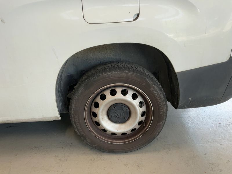 Citroen Berlingo 1.5 Blue-HDi Club XL 2021 – снимка 5
