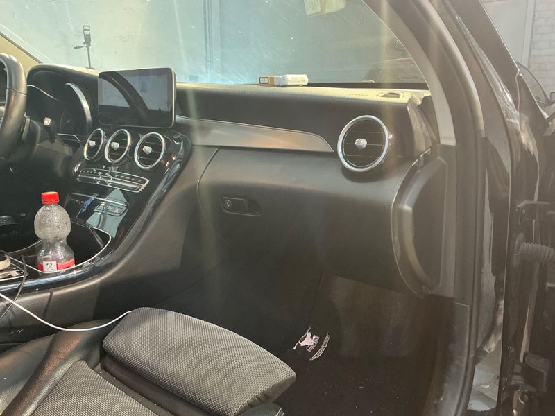 Mercedes-Benz C-Klasse C 180 Avantgarde 2019 – снимка 26