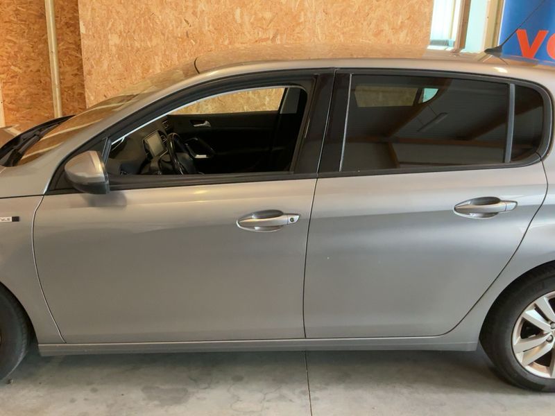 Peugeot 308 1.6 Blue-HDi Style 2016 – снимка 4