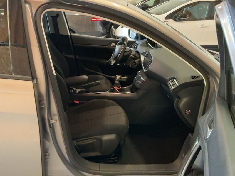 Peugeot 308 1.6 Blue-HDi Style 2016 – снимка 16