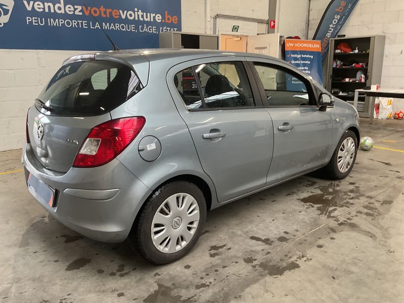 Opel Corsa 1.3 CDTI Satellite 2011 – снимка 2