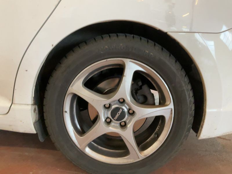 Toyota Avensis 2.0 D-4D Executive 2011 – снимка 5