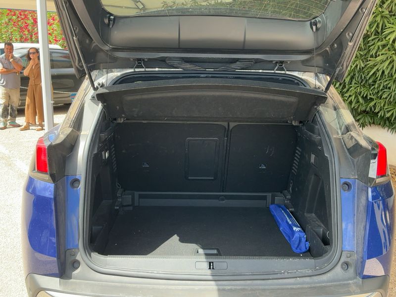 Peugeot 3008 1.5 Blue-HDi GT Line 2019 – снимка 15