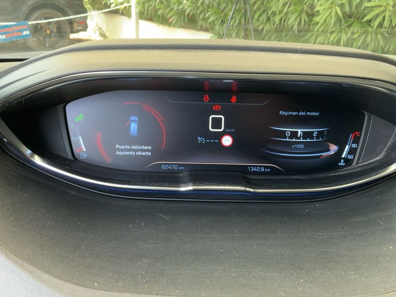 Peugeot 3008 1.5 Blue-HDi GT Line 2019 – снимка 18