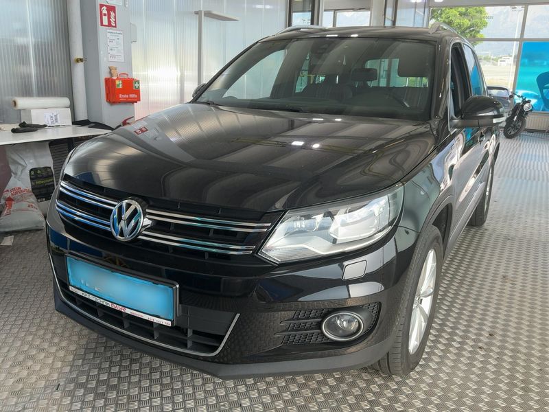 Volkswagen Tiguan 2.0 TDI Lounge Sport & Style 4Motion BlueMotion Tech 2015 – снимка 1