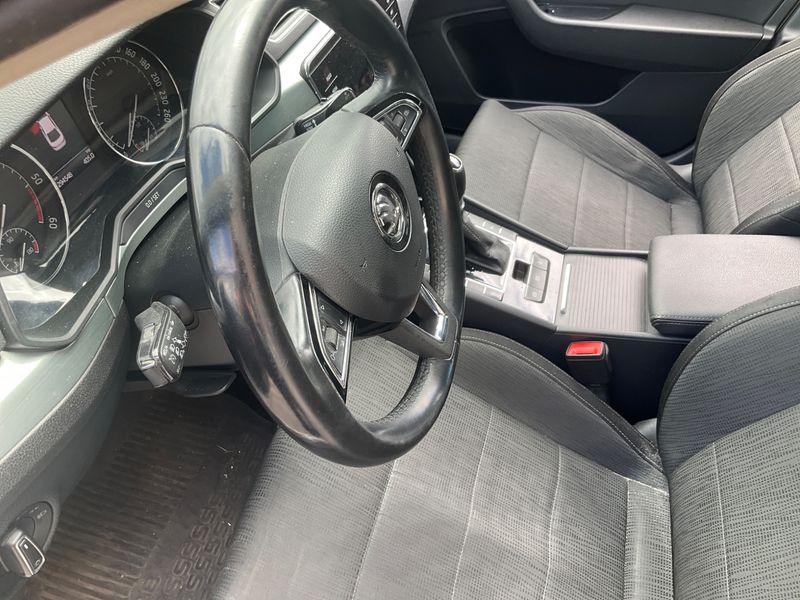 Skoda Superb 2.0 TDI Ambition 2018 – снимка 24