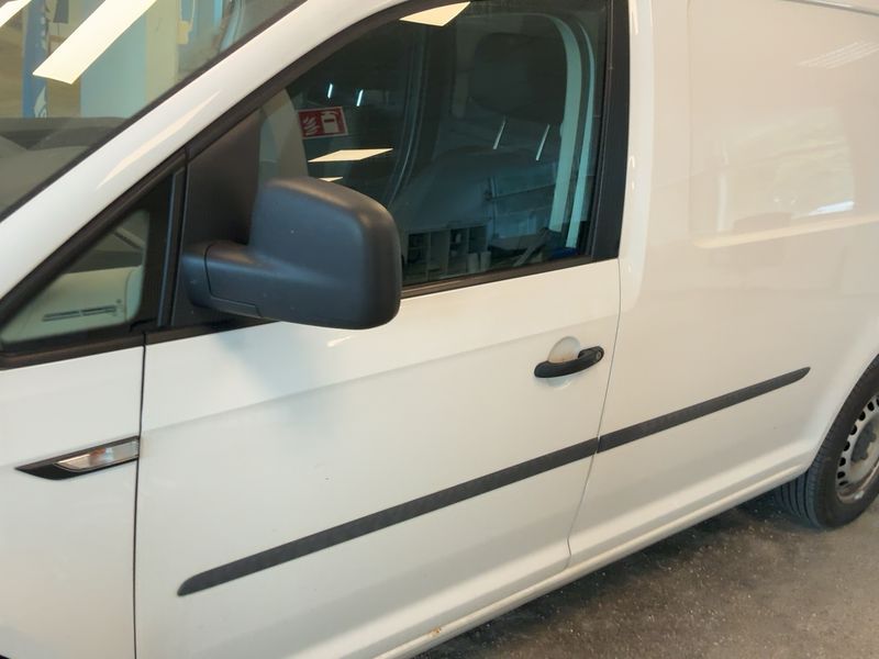Volkswagen Caddy 2.0 TDI Maxi Kasten BlueMotion Tech 2019 – снимка 4