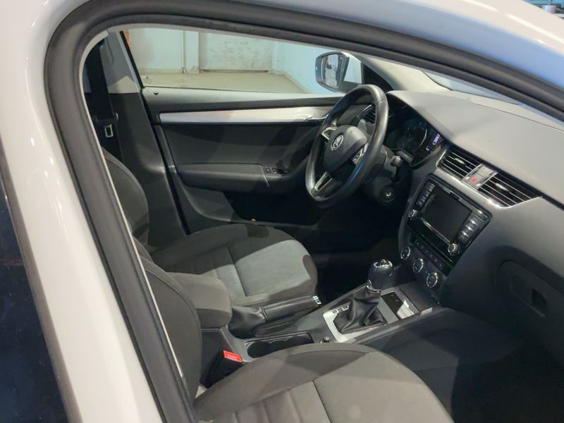 Skoda Octavia 1.4 TSI Style 2017 – снимка 17