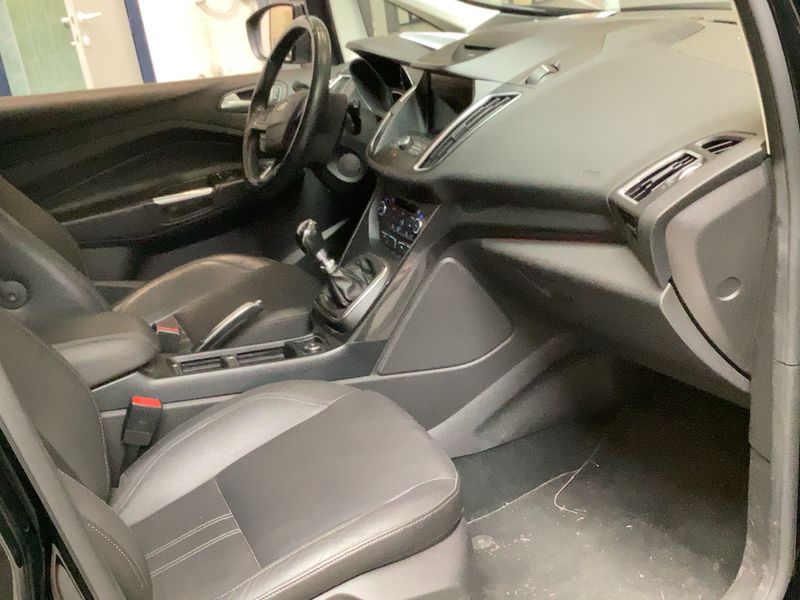 Ford Grand C-Max 1.0 EcoBoost Titanium 2018 – снимка 17