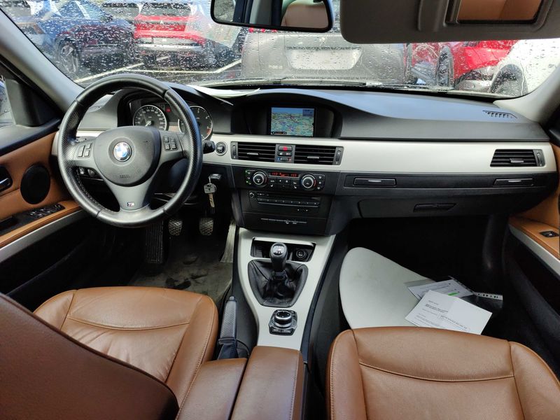 BMW 3er 320d xDrive 2012 – снимка 11