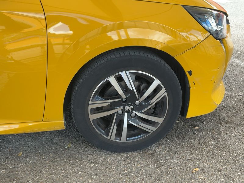 Peugeot 208 1.2 PureTech Allure Pack 2021 – снимка 11
