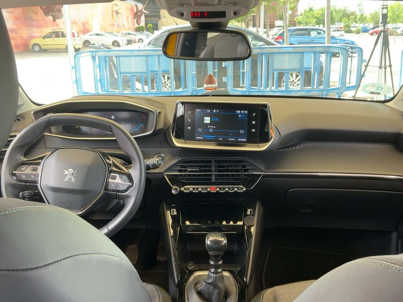 Peugeot 208 1.2 PureTech Allure Pack 2021 – снимка 17