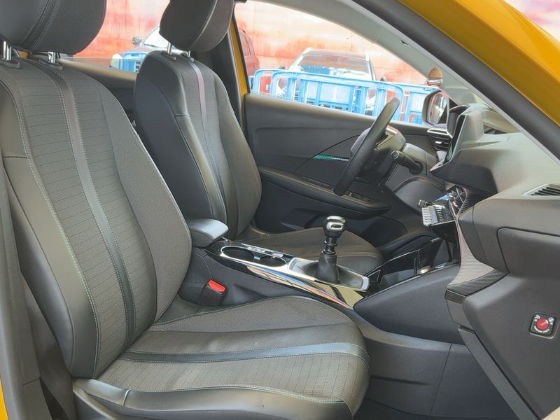 Peugeot 208 1.2 PureTech Allure Pack 2021 – снимка 16