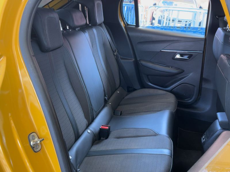 Peugeot 208 1.2 PureTech Allure Pack 2021 – снимка 19