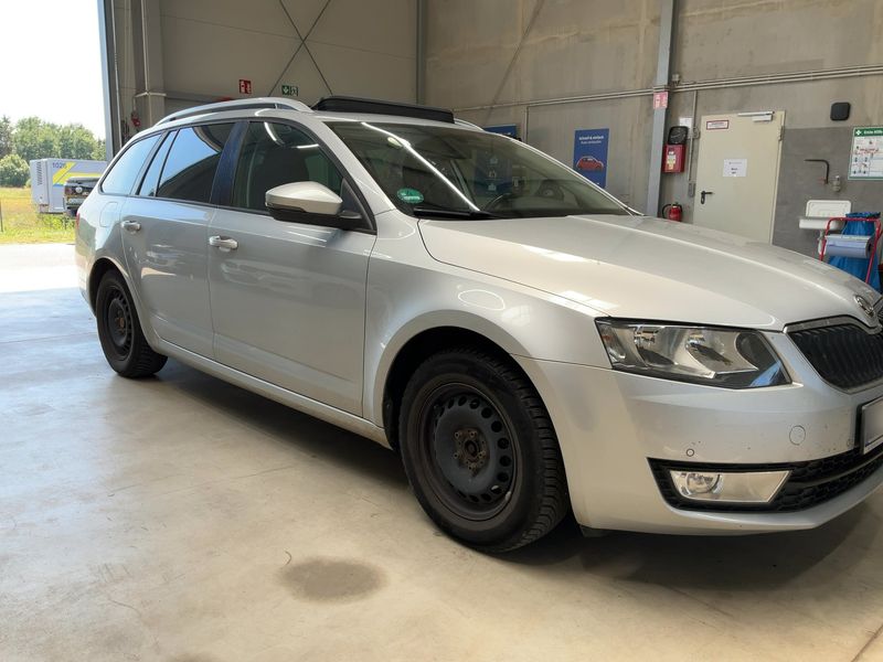 Skoda Octavia 1.6 TDI Style 2015 – снимка 12