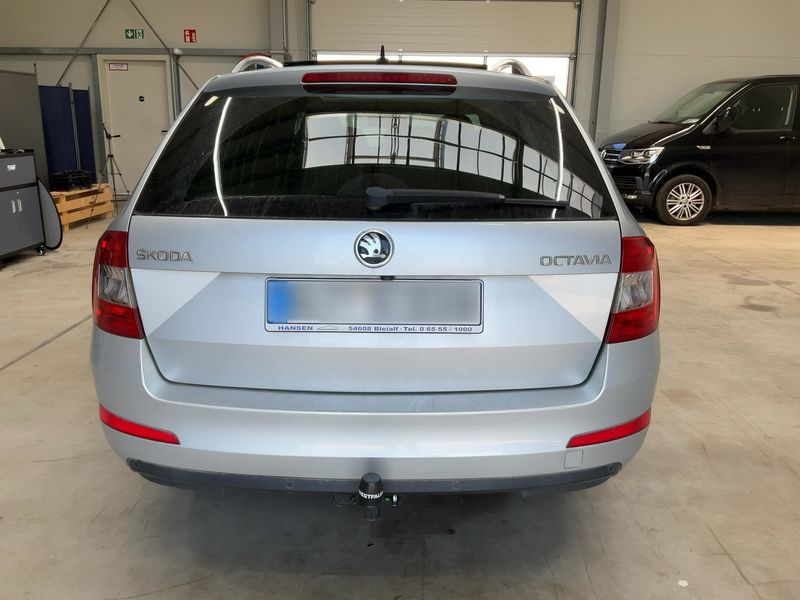 Skoda Octavia 1.6 TDI Style 2015 – снимка 7