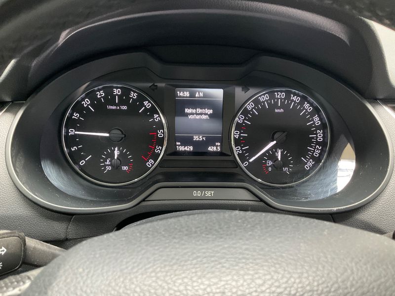 Skoda Octavia 1.6 TDI Style 2015 – снимка 19