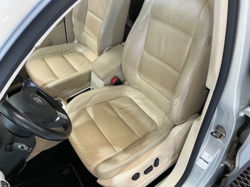 Volkswagen Tiguan 2.0 TDI Sport & Style 4Motion 2010 – снимка 27