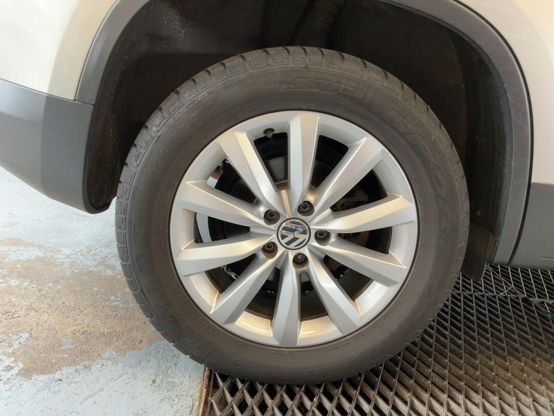 Volkswagen Tiguan 2.0 TDI Sport & Style 4Motion 2010 – снимка 9