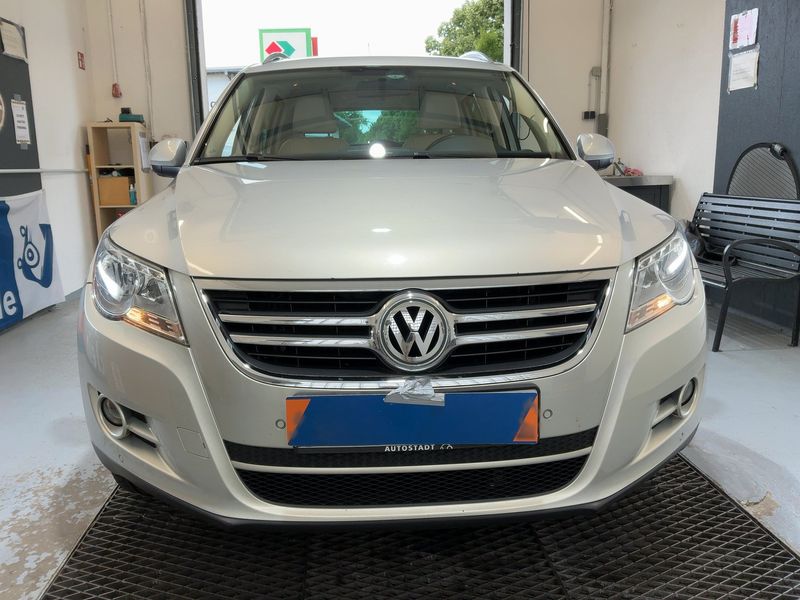 Volkswagen Tiguan 2.0 TDI Sport & Style 4Motion 2010 – снимка 14