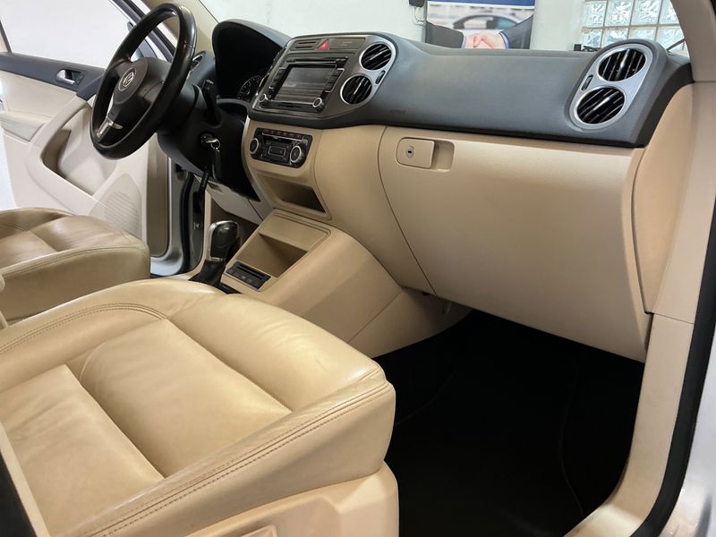Volkswagen Tiguan 2.0 TDI Sport & Style 4Motion 2010 – снимка 35
