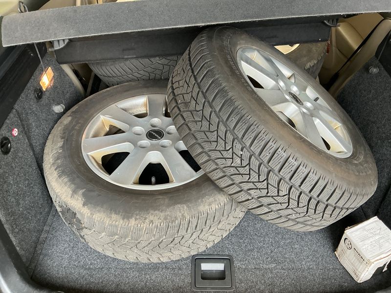 Volkswagen Tiguan 2.0 TDI Sport & Style 4Motion 2010 – снимка 15