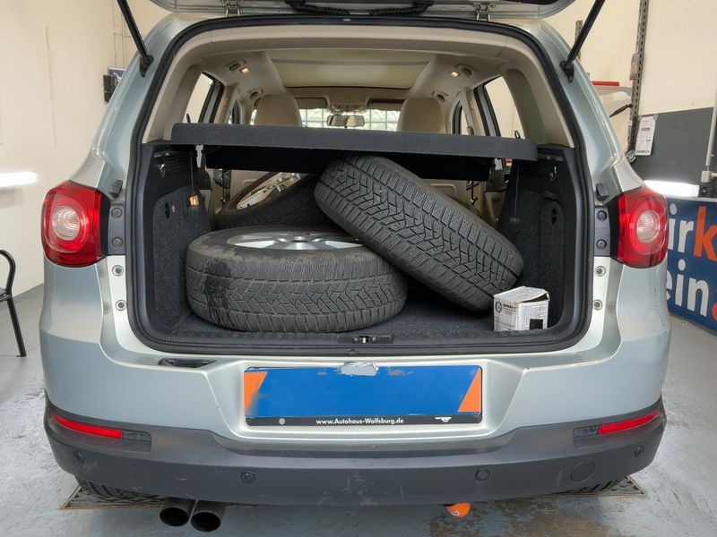 Volkswagen Tiguan 2.0 TDI Sport & Style 4Motion 2010 – снимка 16