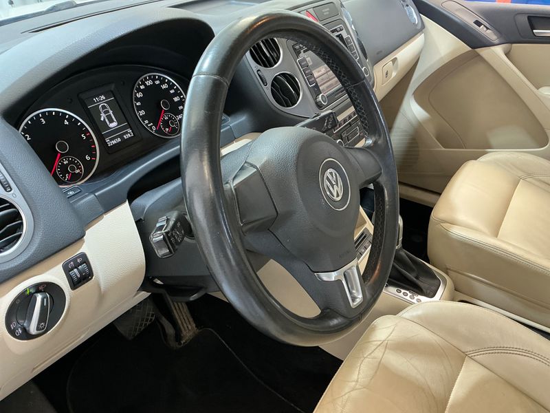 Volkswagen Tiguan 2.0 TDI Sport & Style 4Motion 2010 – снимка 30