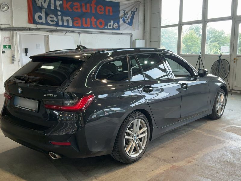 BMW 3er 330e xDrive Sport Line 2021 – снимка 8